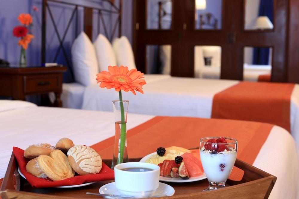 Hotel Emily Pachuca Dış mekan fotoğraf