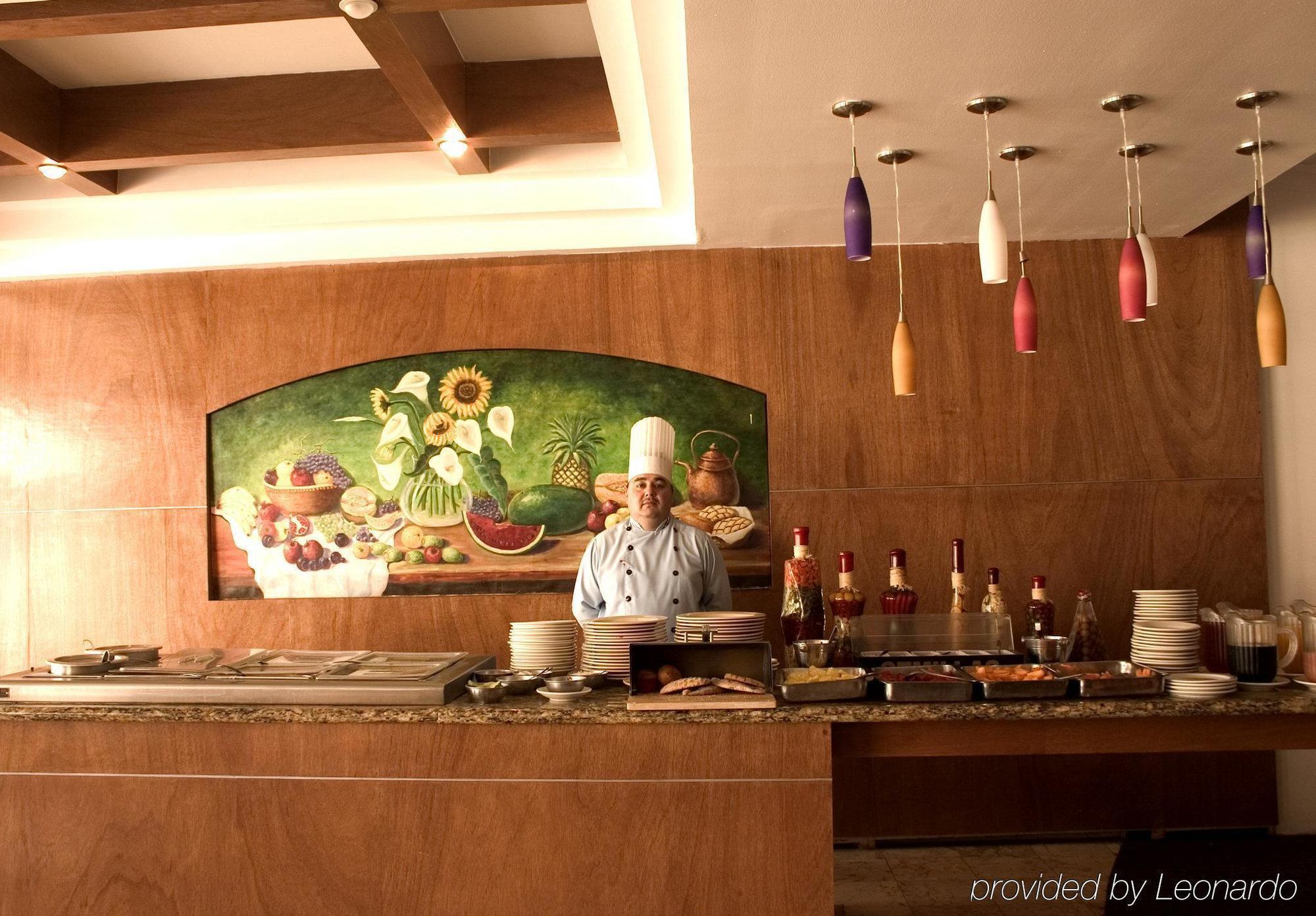 Hotel Emily Pachuca Restoran fotoğraf